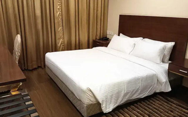 Hotel Layalee Grande Chennai
