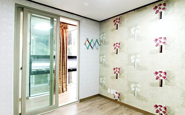 Yeongdeok Songa Pension