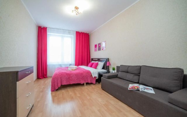 Европа Центр на переулке Красный 5 корпус 1