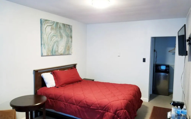 Hotel Port Colborne ON