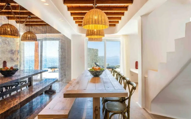 Breathtaking 5 Bedroom Villa With Private Pool