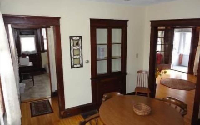 The Sandpiper Beachfront Motel