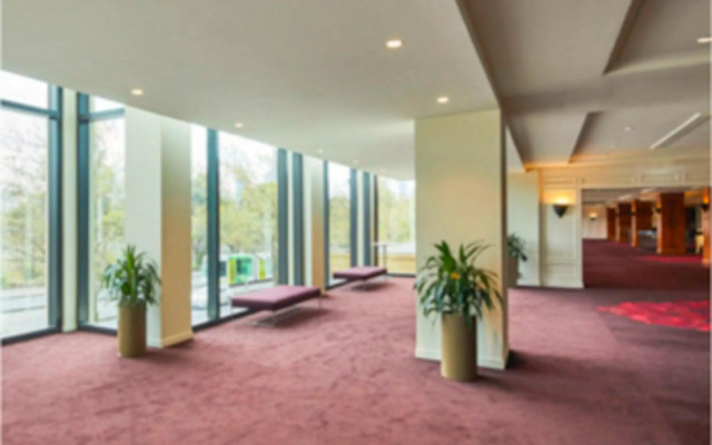 Pullman Melbourne on the Park