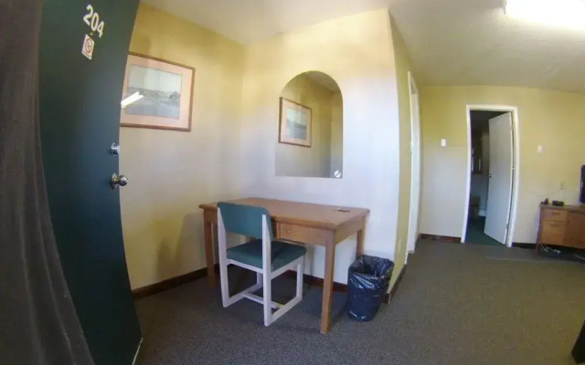 Outpost Motel