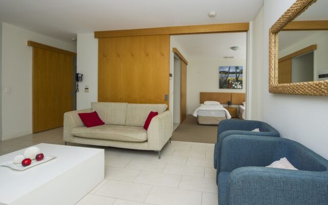 1 Bright Point Apartment 1502