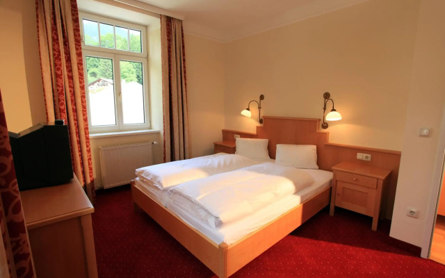 Romantik Residenz Ferienwohnungen Hotel Im Weissen Rössl