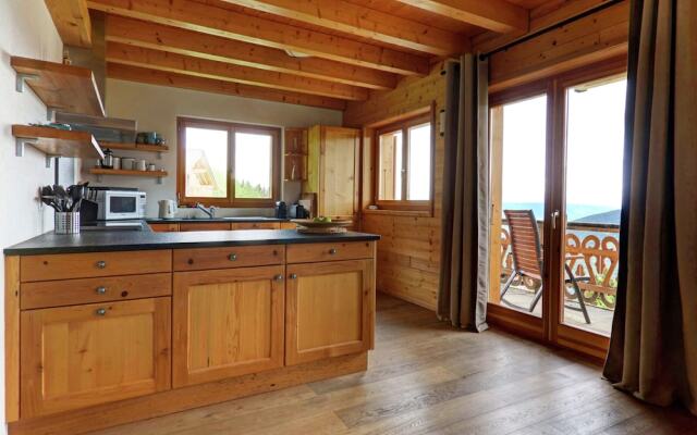 Modern Chalet with Hot Tub in Les Collons