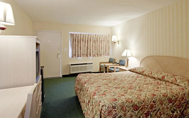 Americas Best Value Inn - Springfield / Glenstone