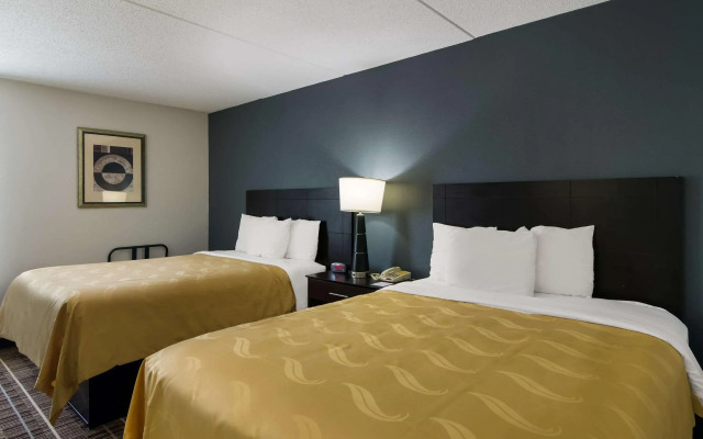 Quality Inn Aurora - Naperville Area