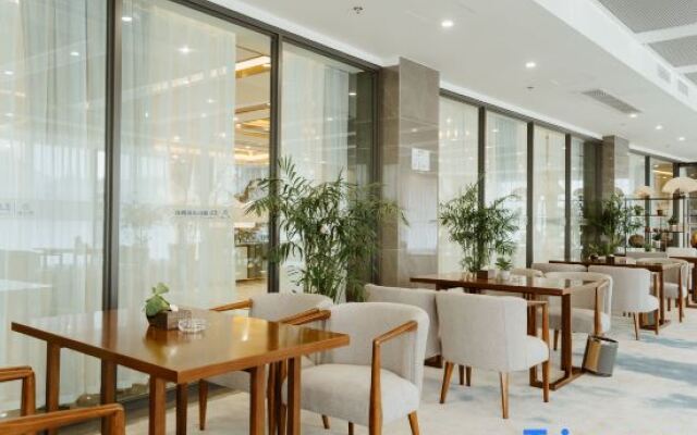 Rongchang Riel High-tech Hotel