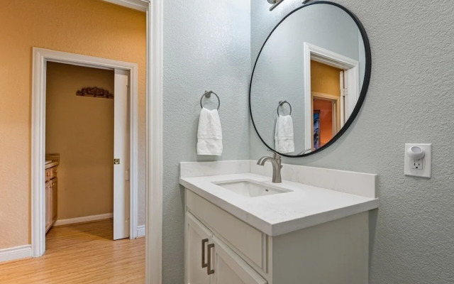 Crystal Beach Villa 5 Bedroom Home