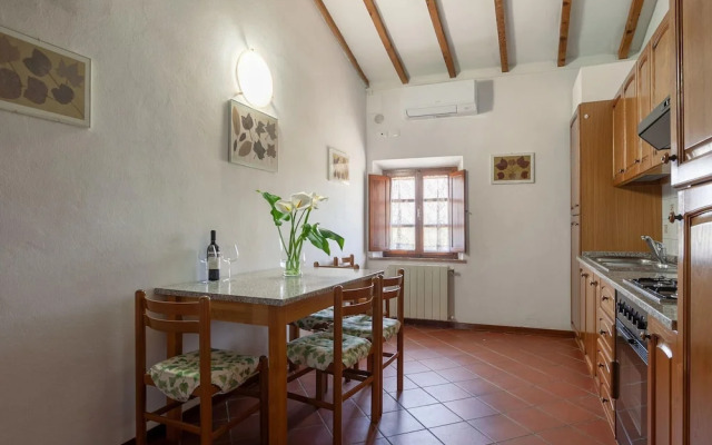 Apartment in Tuscany With Pool & BBQ