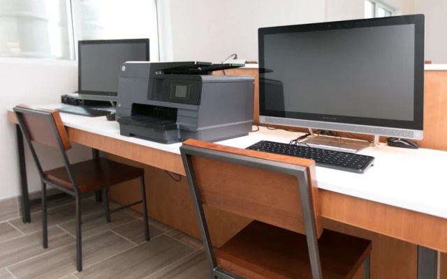 Holiday Inn Express Cincinnati Se Newprt