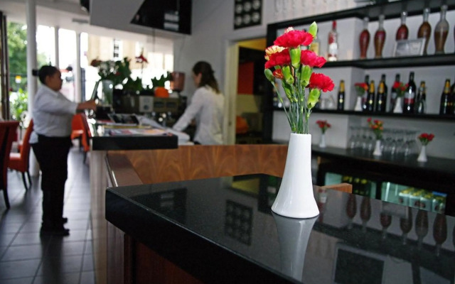 Islington Inn
