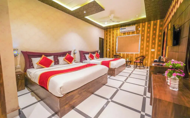 Shiv Rudraksh Resort - Near Assi Ghat