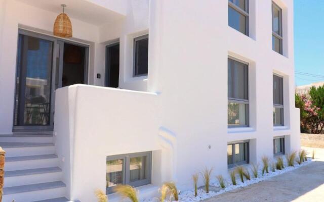 The Nine Graces - Agia Anna Beach Apartements