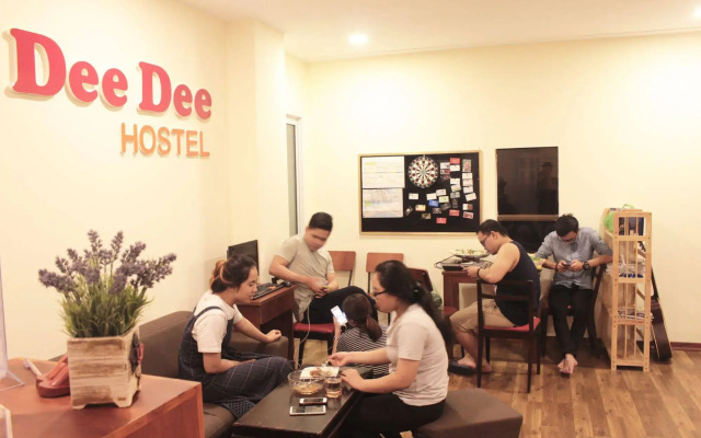 Dee Dee Danang Hostel