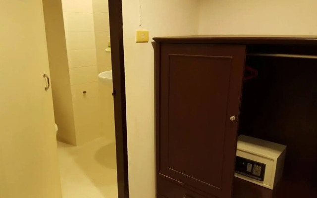 B & B Patong Beach House
