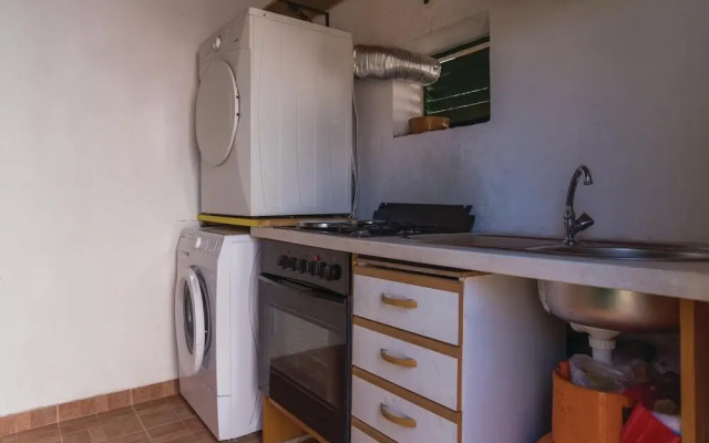 Beautiful Apartment in Brodarica With Wifi and 3 Bedrooms