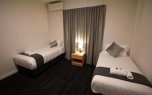 Sydney Junction Hotel