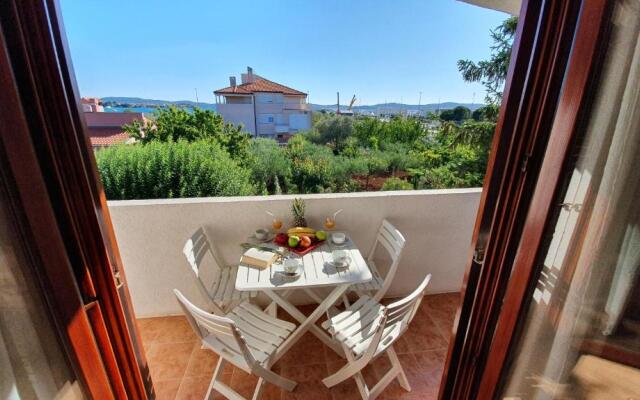 Apartment Sime (ZAD505)