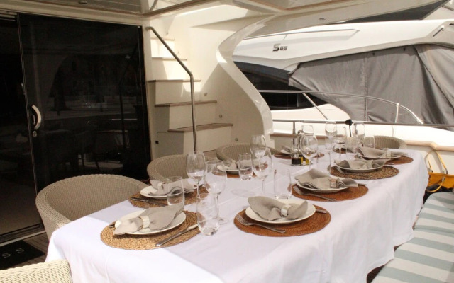 ESSOESS Boat - Five Star - Exclusive use