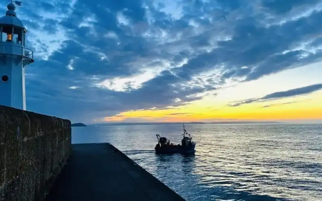 Mevagissey Holiday Home - sea View and Parking