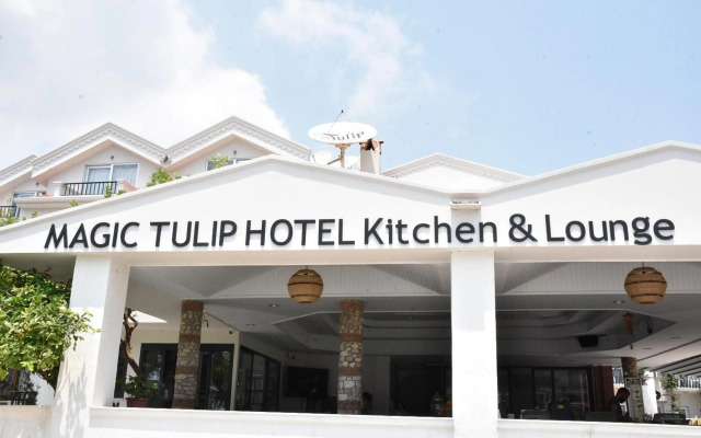 Magic Tulip Hotel