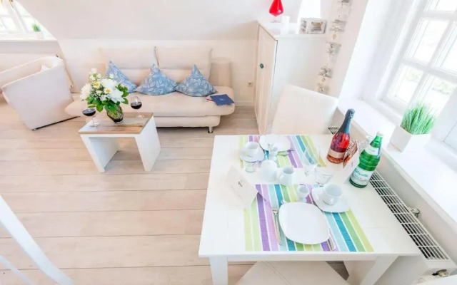 Whg_ 4_ Nuur Hiir Hues