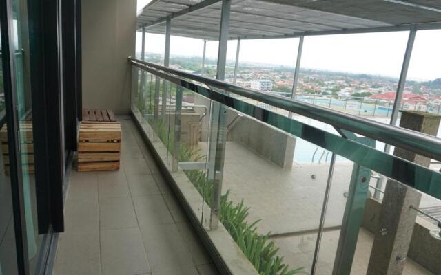 Bernard Holiday Home 2 @ Boulevard Imperial Suite Kuching