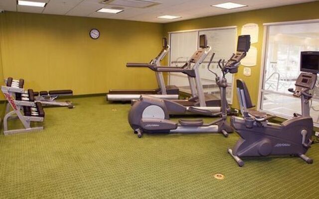 Fairfield Inn & Suites Madison East