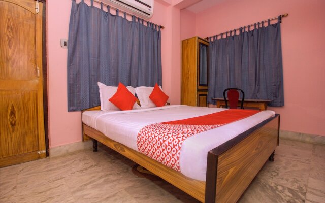 OYO 12896 Hotel Kahini