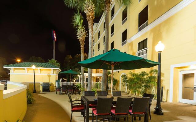 Отель Hampton Inn & Suites Lake City