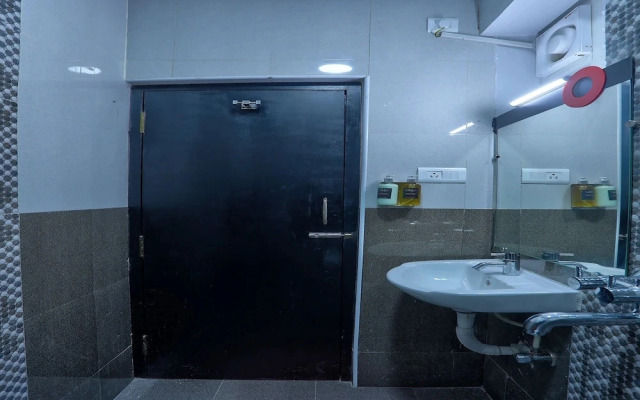 Mayajaal Multiplex By OYO Rooms