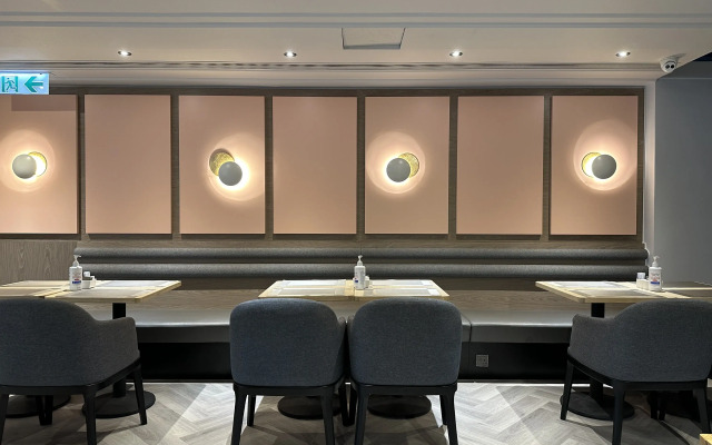 Camlux Hotel