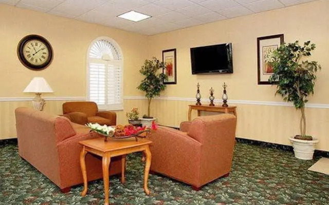 Rodeway Inn and Suites