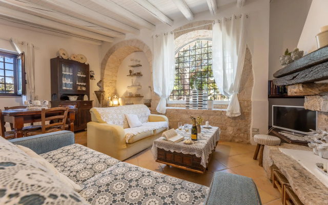 Trulli Delle Grotte - Castellana