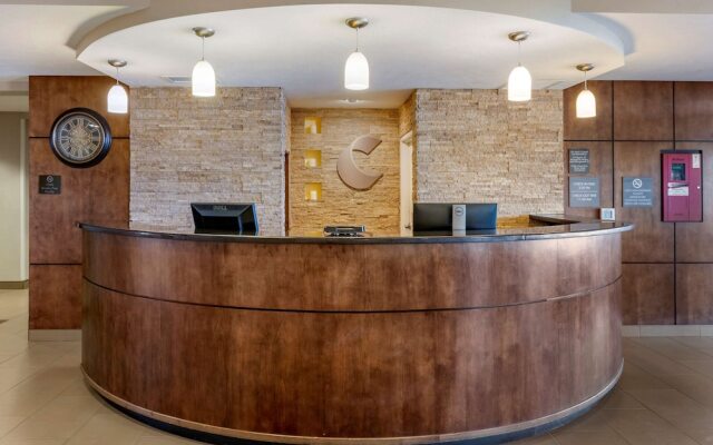 Comfort Inn & Suites