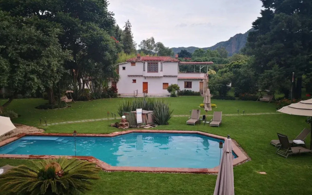 Casa Flor de Mayo