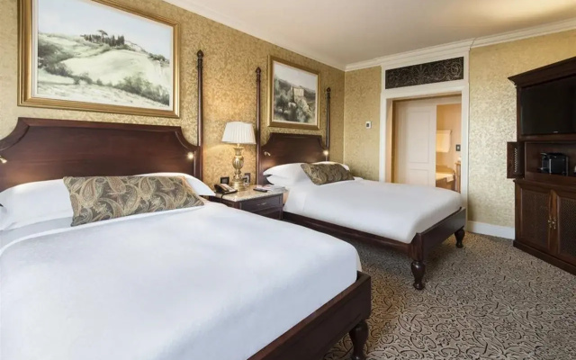 Palazzo Hotel