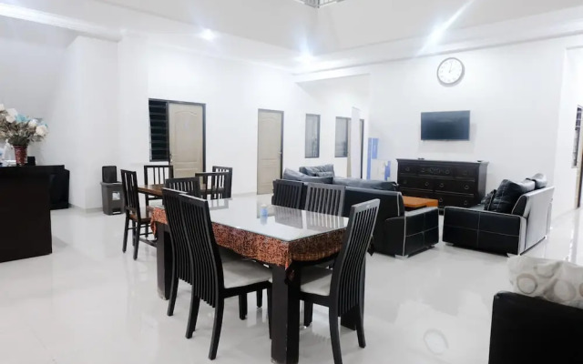 OYO 407 Bandahara 21