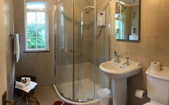 2 Bedroom Chalet - Praa Sands, Cornwall