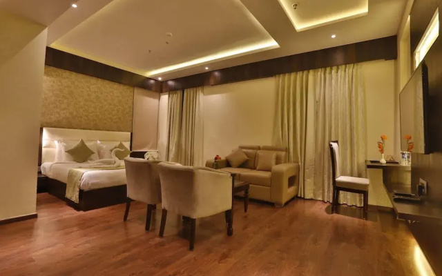 Hotel Ranbirs - Hotel in Λάκναου - Photo 3