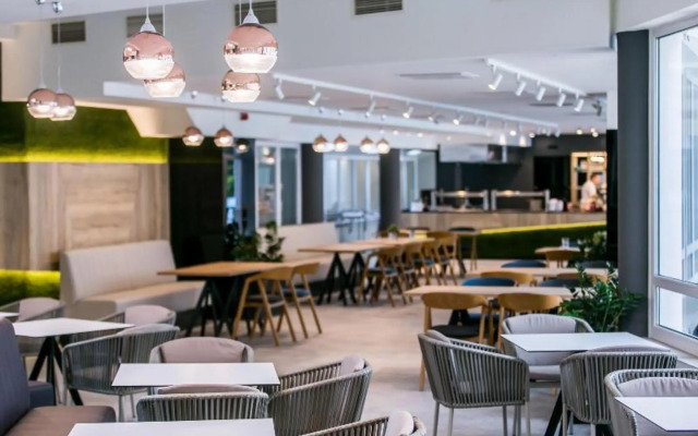 Ambient Hotel And AromaSpa