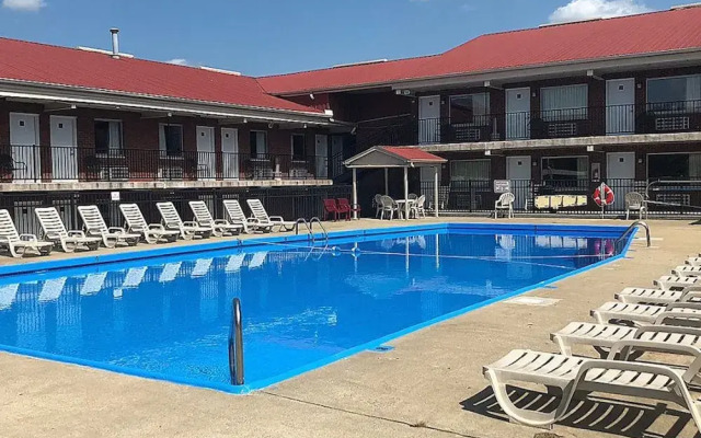 Bright Leaf Golf Resort