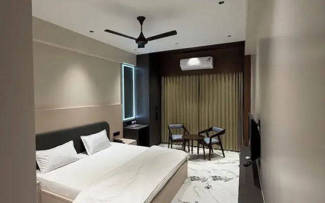 Bharat Inn Hotel And Restaurant