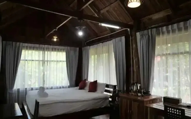 Baan Suan Kaew Khampaeng