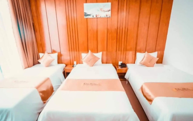 Mira Hotel