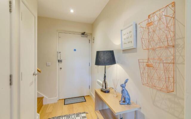 King St 1 bed apartment
