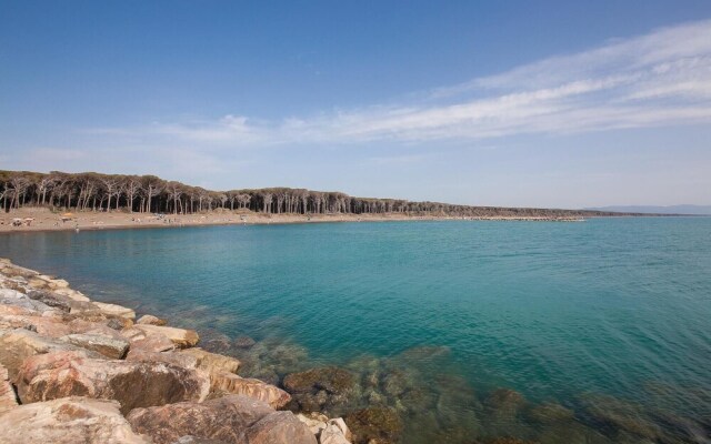 Beautiful Apartment in Cecina LI With 2 Bedrooms